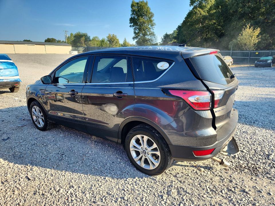 69236726 :رقم المزاد ، 1FMCU9GD2HUE00396 vin ، 2017 Ford Escape مزاد بيع