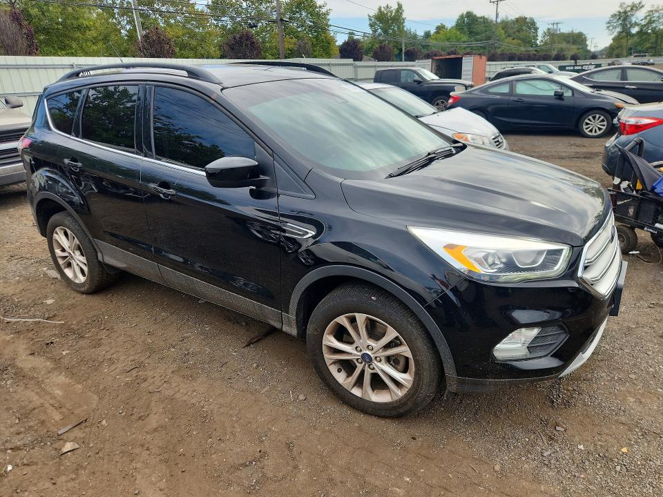 Продаж на аукціоні авто 2018 Ford Escape, vin: 1FMCU9HDXJUC64720, номер лоту: 69244916
