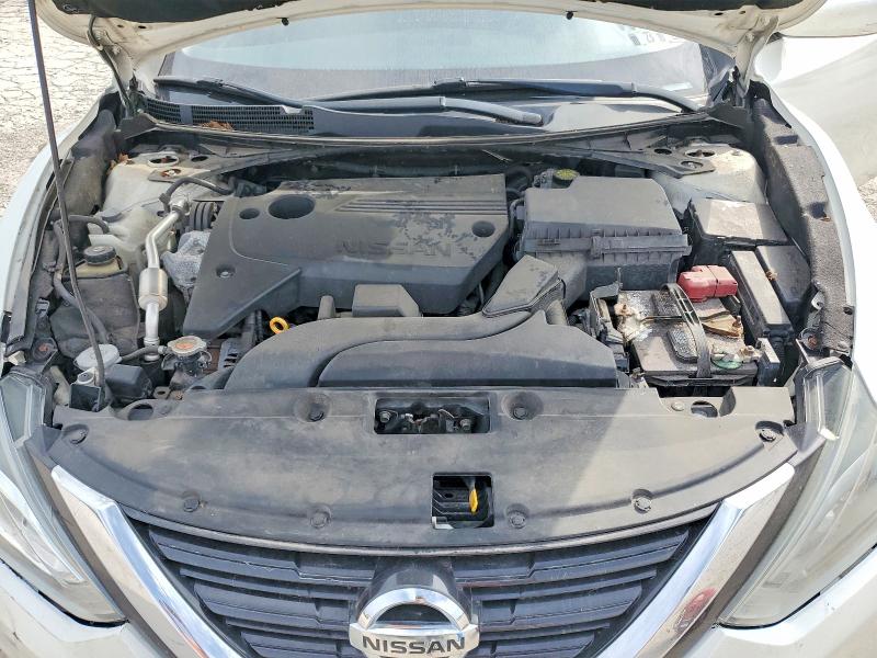 2017 Nissan Altima მანქანა იყიდება აუქციონზე, vin: 1N4AL3AP9HC264598, აუქციონის ნომერი: 71076356