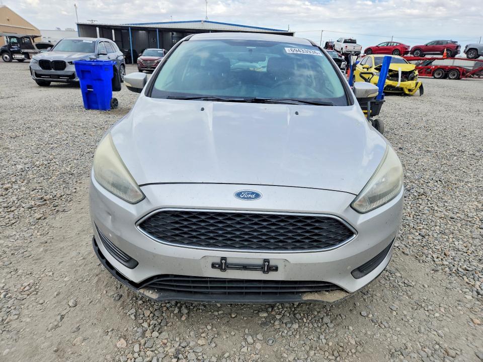 69433936 :رقم المزاد ، 1FADP3K25FL317945 vin ، 2015 Ford Focus مزاد بيع