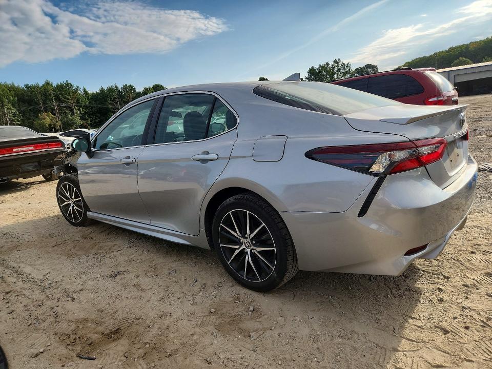 2021 Toyota Camry მანქანა იყიდება აუქციონზე, vin: 4T1G11AK0MU584217, აუქციონის ნომერი: 68228046