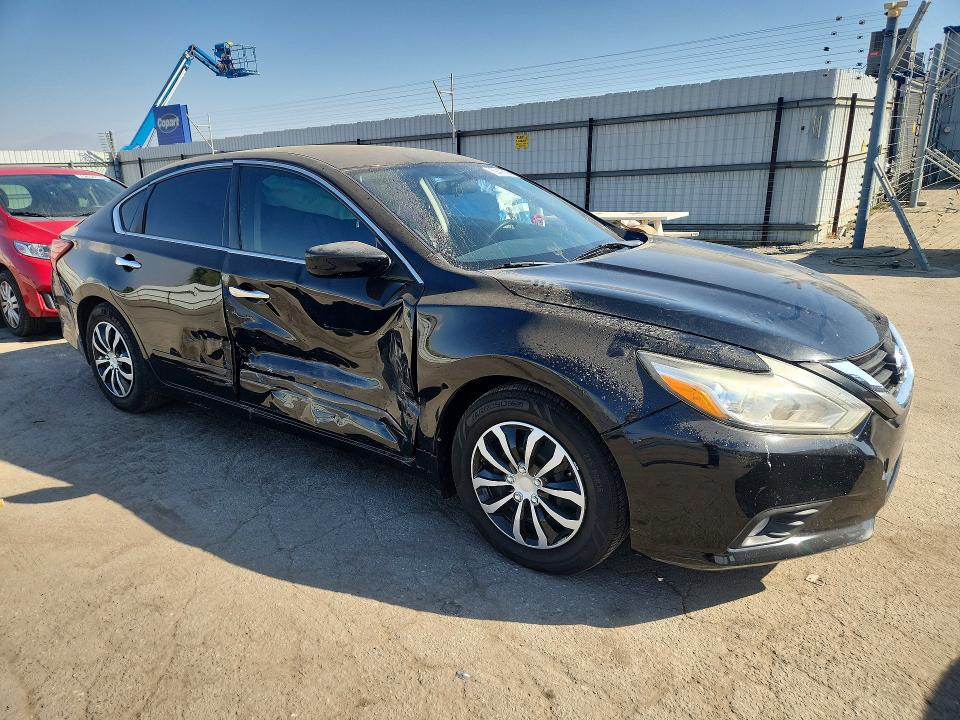 69418856 :رقم المزاد ، 1N4AL3AP9JC246558 vin ، 2018 Nissan Altima مزاد بيع