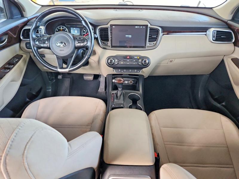 70449586 :رقم المزاد ، 5XYPG4A33GG060885 vin ، 2016 Kia Sorento مزاد بيع