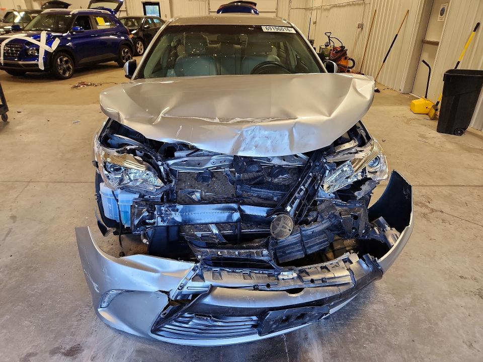 Продажа на аукционе авто 2015 Toyota Camry, vin: 4T4BF1FK0FR495888, номер лота: 69196016