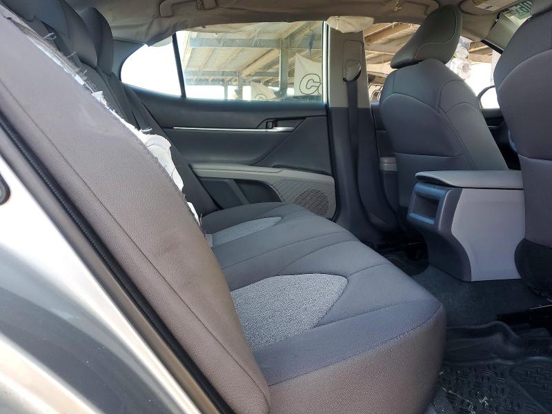 69451106 :رقم المزاد ، 4T1C11AK1PU132375 vin ، 2023 Toyota Camry مزاد بيع