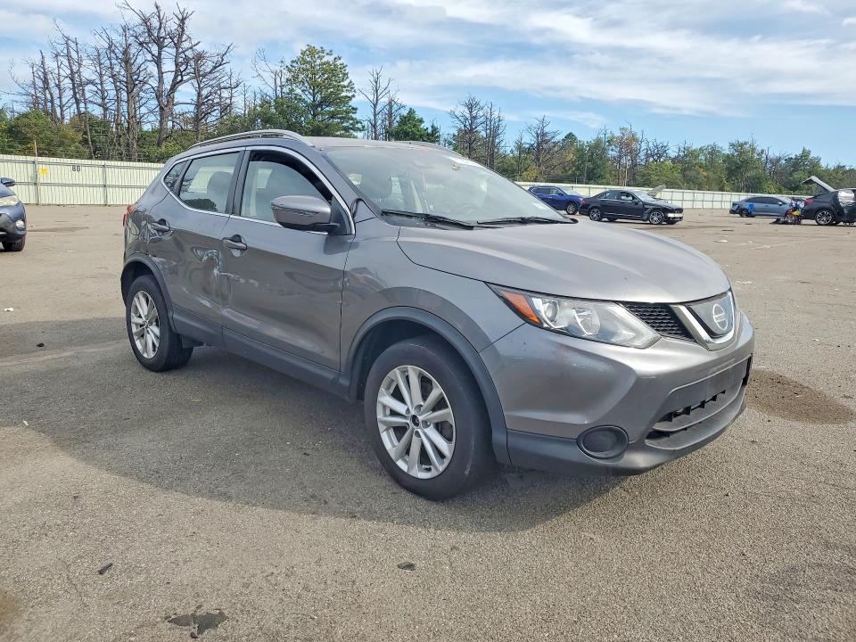 71057036 :رقم المزاد ، JN1BJ1CR9KW631368 vin ، 2019 Nissan Rogue Sport مزاد بيع