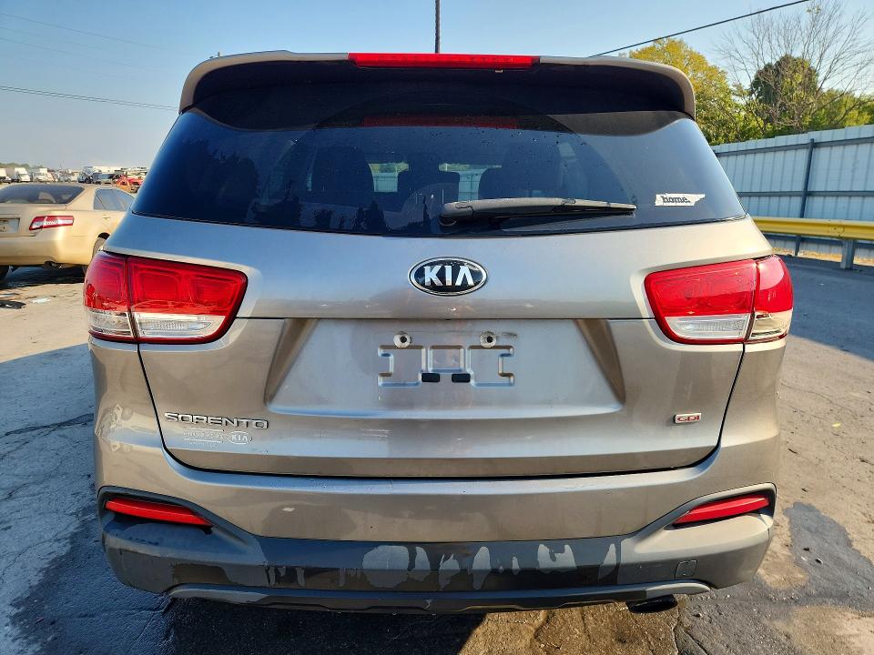 69041026 :رقم المزاد ، 5XYPG4A33HG246850 vin ، 2017 Kia Sorento مزاد بيع
