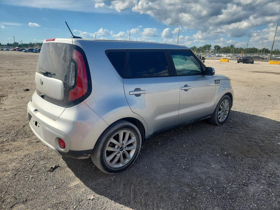 70727246 :رقم المزاد ، KNDJP3A50K7678351 vin ، 2019 Kia Soul مزاد بيع
