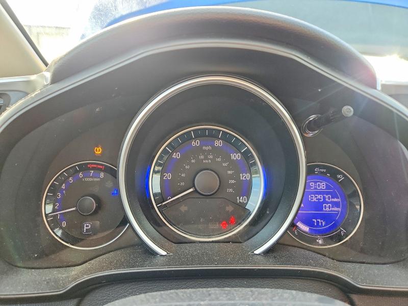 69842276 :رقم المزاد ، 3HGGK5H80FM719269 vin ، 2015 Honda Fit مزاد بيع