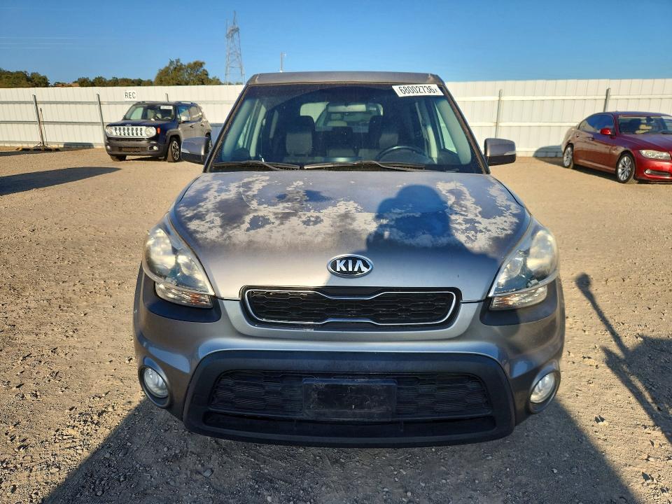 68002736 :رقم المزاد ، KNDJT2A61D7527682 vin ، 2013 Kia Soul مزاد بيع