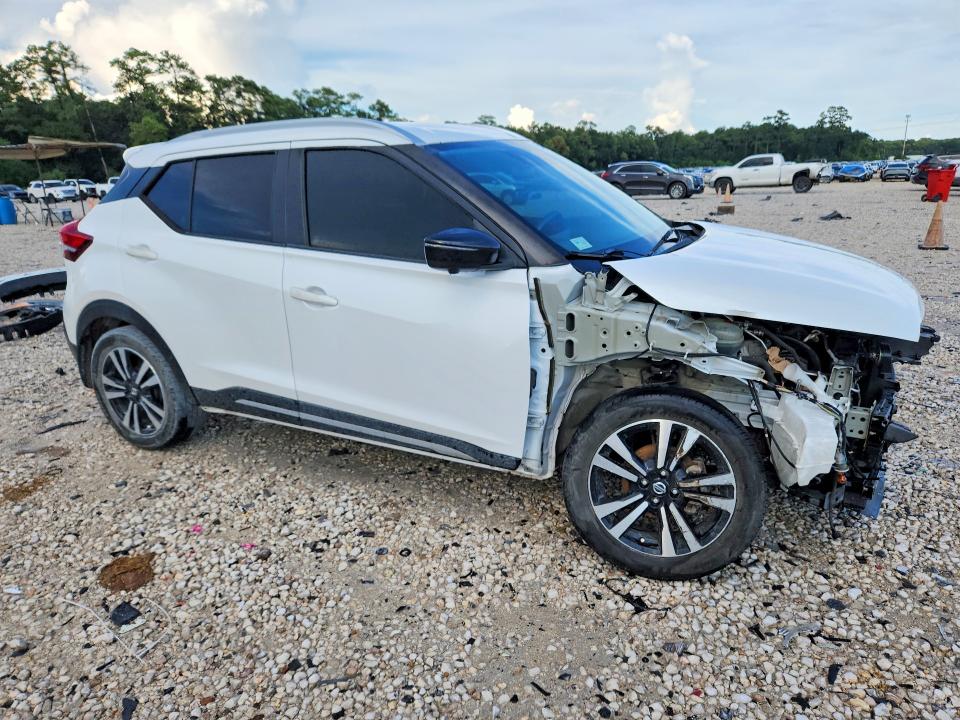 2019 Nissan Kicks მანქანა იყიდება აუქციონზე, vin: 3N1CP5CU1KL527753, აუქციონის ნომერი: 67339996