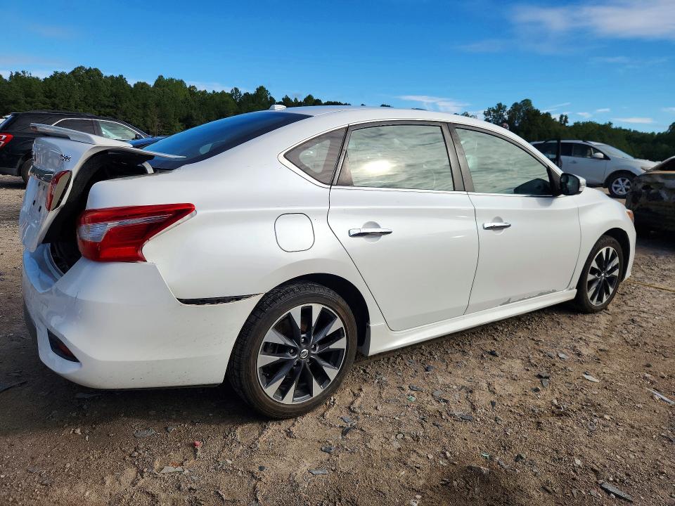 Продаж на аукціоні авто 2018 Nissan Sentra, vin: 3N1AB7AP7JY216117, номер лоту: 70493316