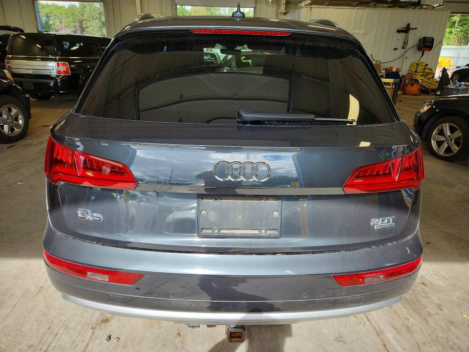 69415676 :رقم المزاد ، WA1BNAFY1J2137137 vin ، 2018 Audi Q5 مزاد بيع