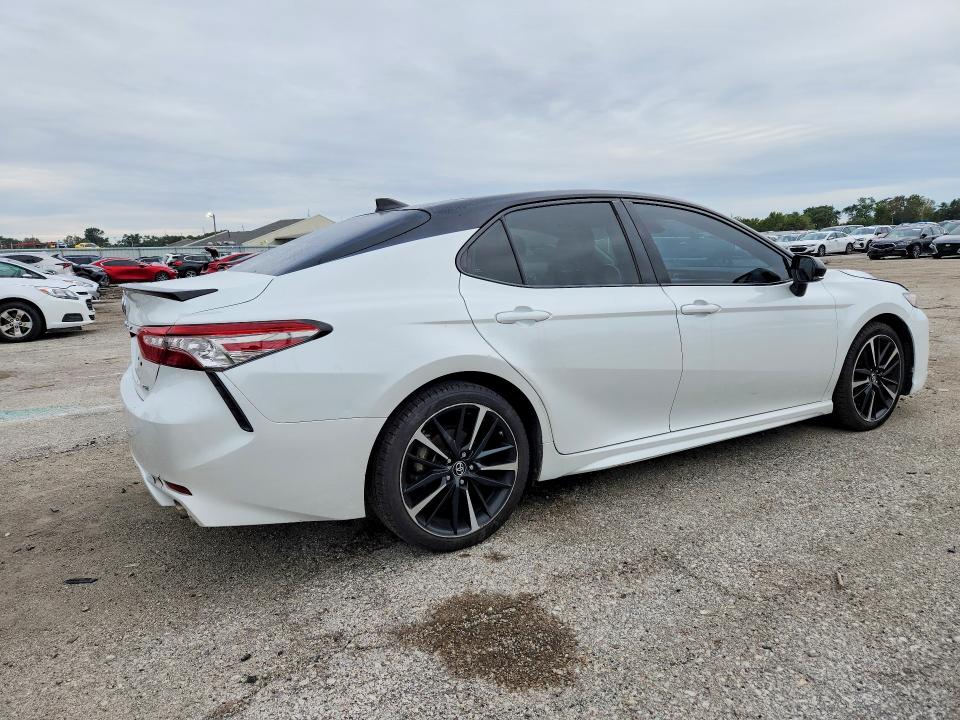 Продажа на аукционе авто 2019 Toyota Camry, vin: 4T1B61HK3KU285965, номер лота: 70586696