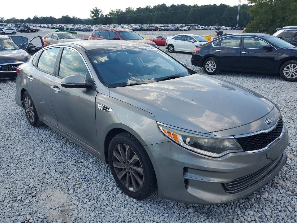 Продаж на аукціоні авто 2018 Kia Optima, vin: 5XXGT4L31JG184089, номер лоту: 67247256