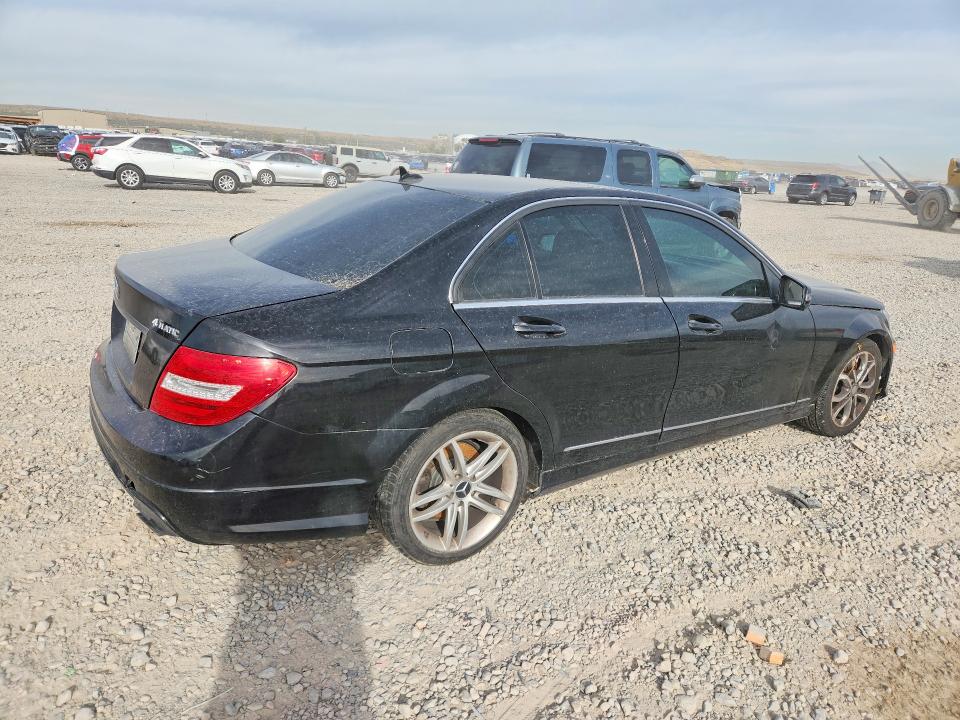 Продажа на аукционе авто 2012 Mercedes-benz C, vin: WDDGF8BB1CR239525        , номер лота: 68710096