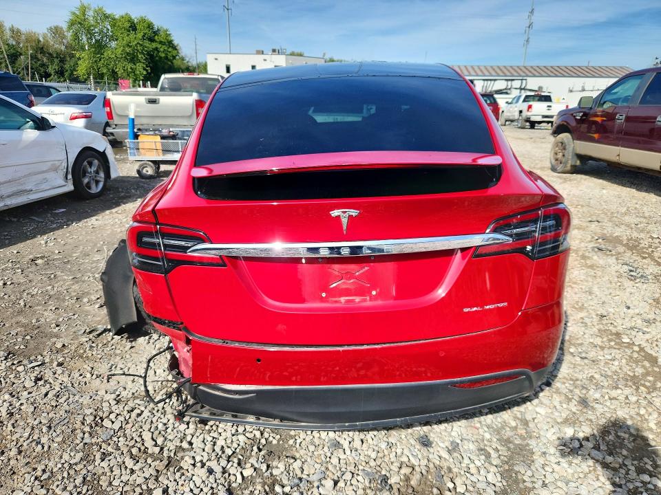 68628316 :رقم المزاد ، 5YJXCAE26MF319285 vin ، 2021 Tesla Model X مزاد بيع