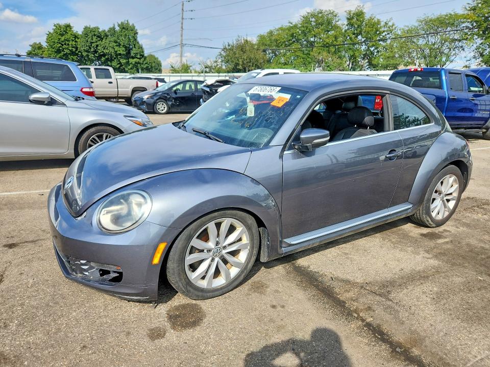 67806766 :رقم المزاد ، 3VWJL7AT7EM647400 vin ، 2014 Volkswagen Beetle مزاد بيع