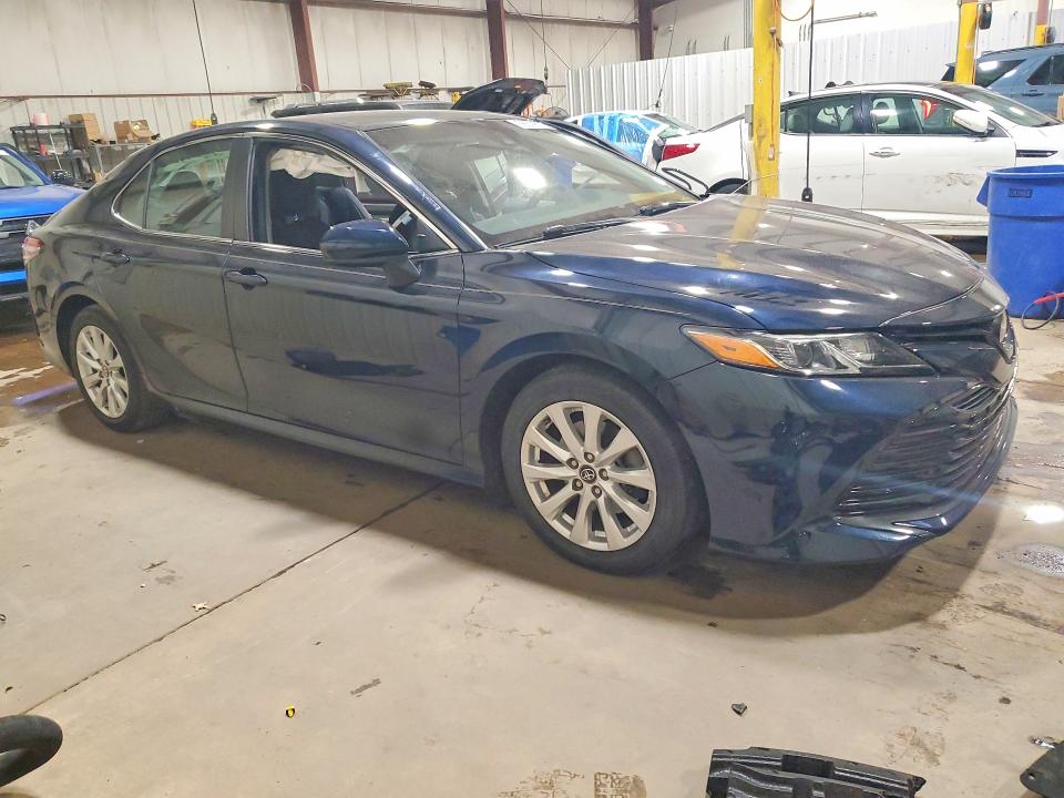 Продаж на аукціоні авто 2018 Toyota Camry, vin: 4T1B11HK2JU607203, номер лоту: 68679576