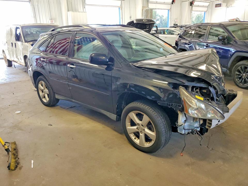 68197626 :رقم المزاد ، 2T2HK31U88C058130 vin ، 2008 Lexus Rx مزاد بيع