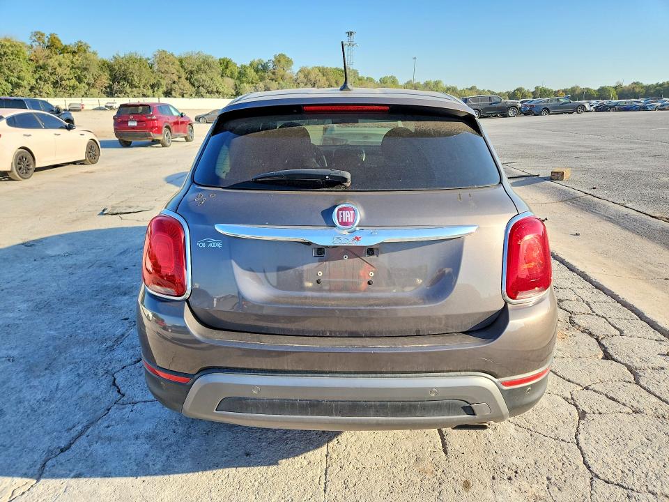 67218916 :رقم المزاد ، ZFBCFXET9GP410372 vin ، 2016 Fiat 500x مزاد بيع