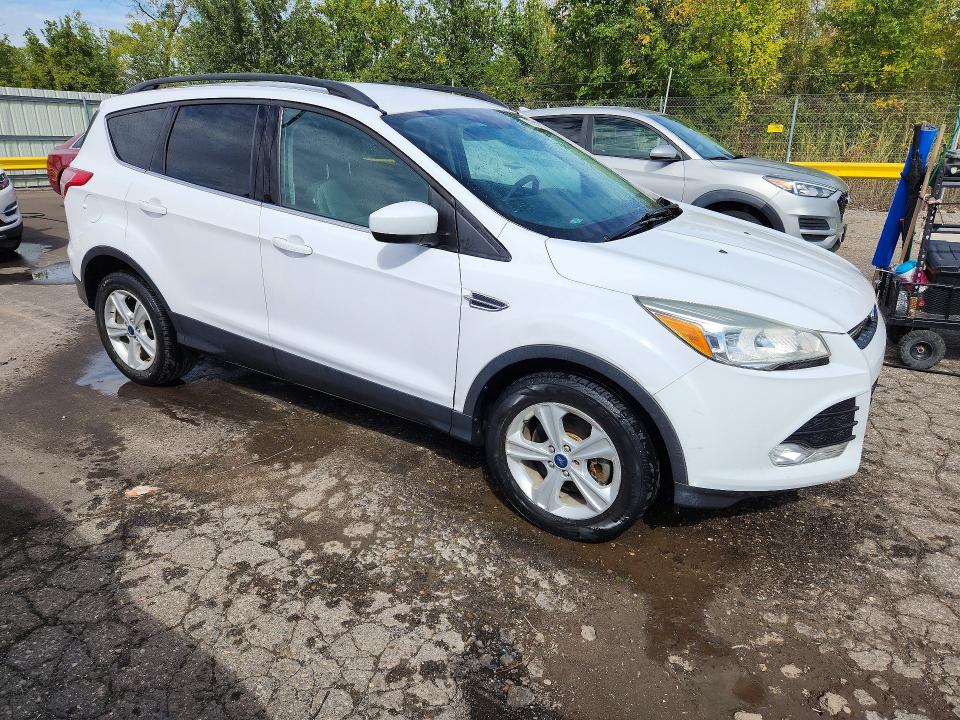 70325746 :رقم المزاد ، 1FMCU9GX6GUC17060 vin ، 2016 Ford Escape مزاد بيع