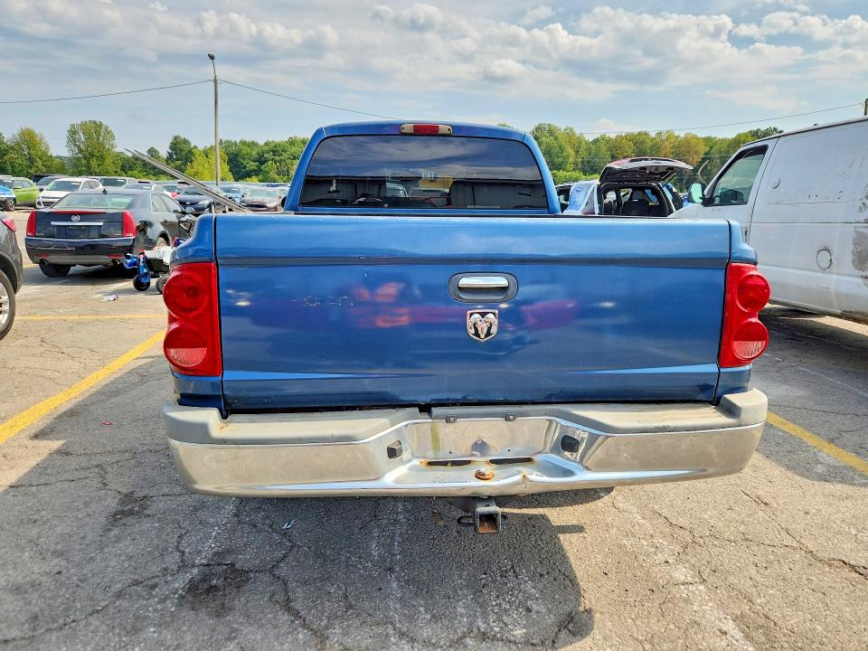68345586 :رقم المزاد ، 1D7HE58N55S223072 vin ، 2005 Dodge Dakota مزاد بيع