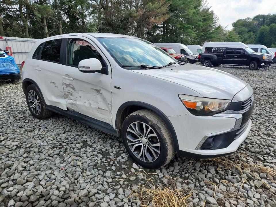 67272596 :رقم المزاد ، JA4AP3AU1HZ000707 vin ، 2017 Mitsubishi Outlander Sport مزاد بيع