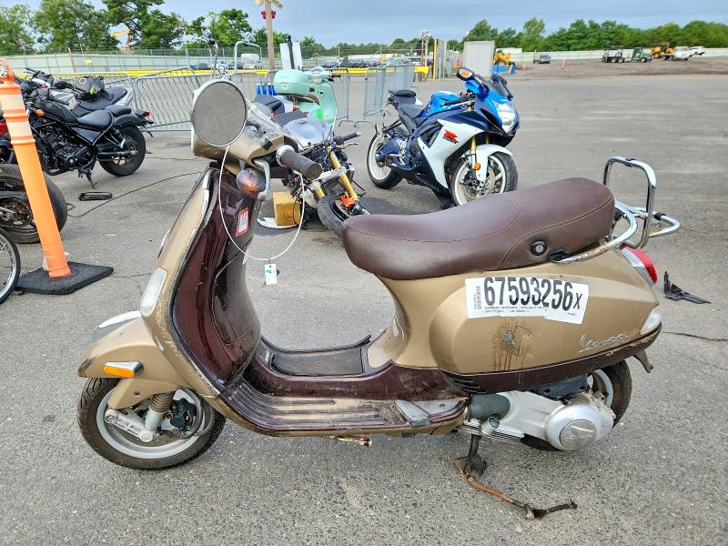 67593256 :رقم المزاد ، ZAPM688F4B5000787 vin ، 2011 Vespa Lx مزاد بيع
