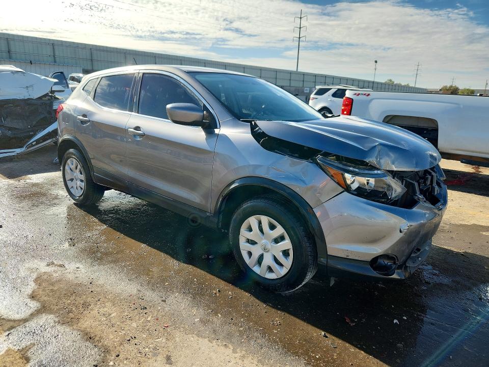 67664826 :رقم المزاد ، JN1BJ1CP3KW240635 vin ، 2019 Nissan Rogue Sport مزاد بيع