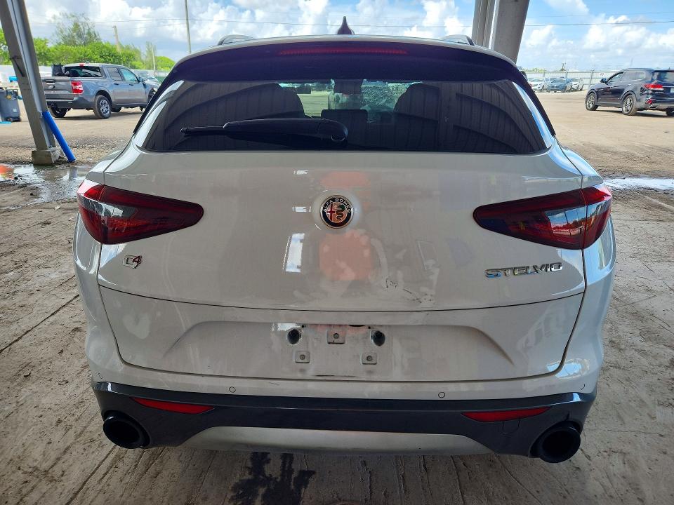 Продажа на аукционе авто 2023 Alfa Romeo Stelvio, vin: ZASPAKBN8P7D50193, номер лота: 69425096