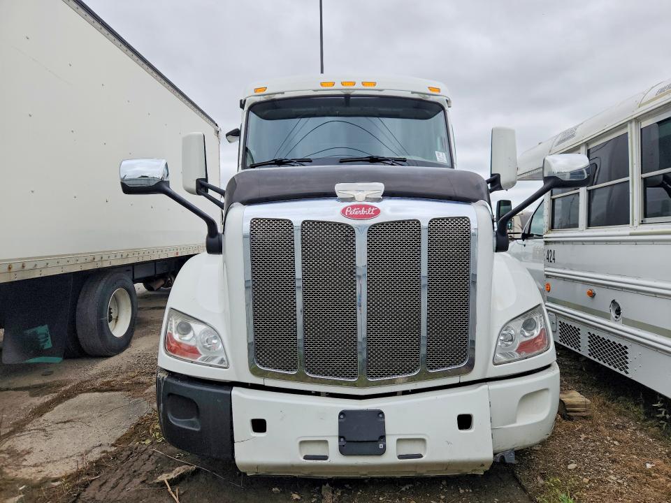 2019 Peterbilt 579 მანქანა იყიდება აუქციონზე, vin: 1XPBDP9X7KD268284, აუქციონის ნომერი: 69639096