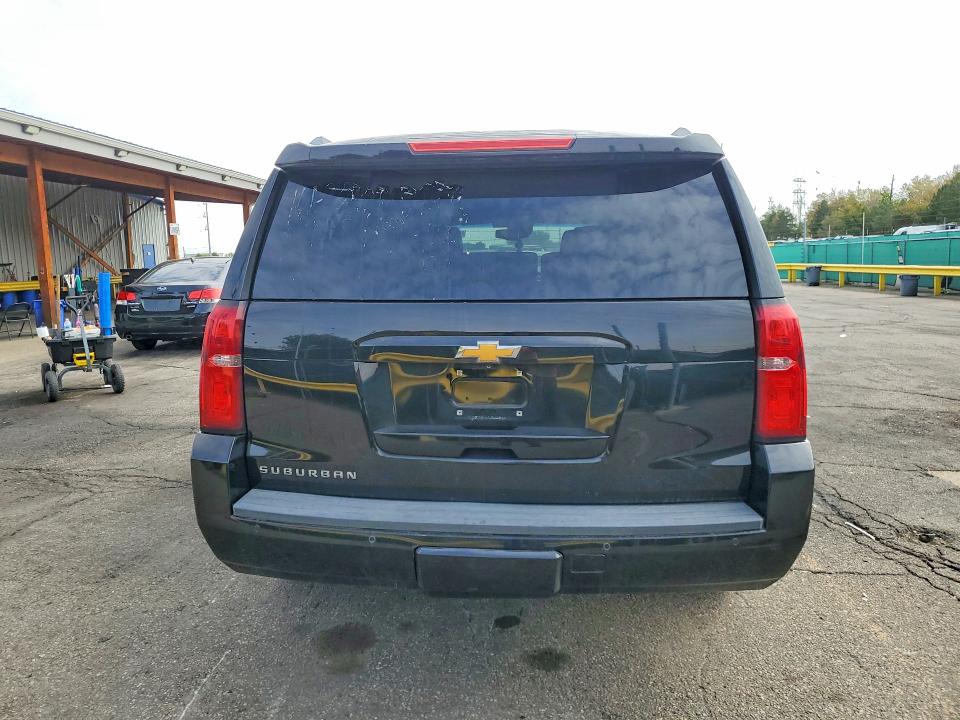 70554776 :رقم المزاد ، 1GNSKJKC7FR147203 vin ، 2015 Chevrolet Suburban مزاد بيع