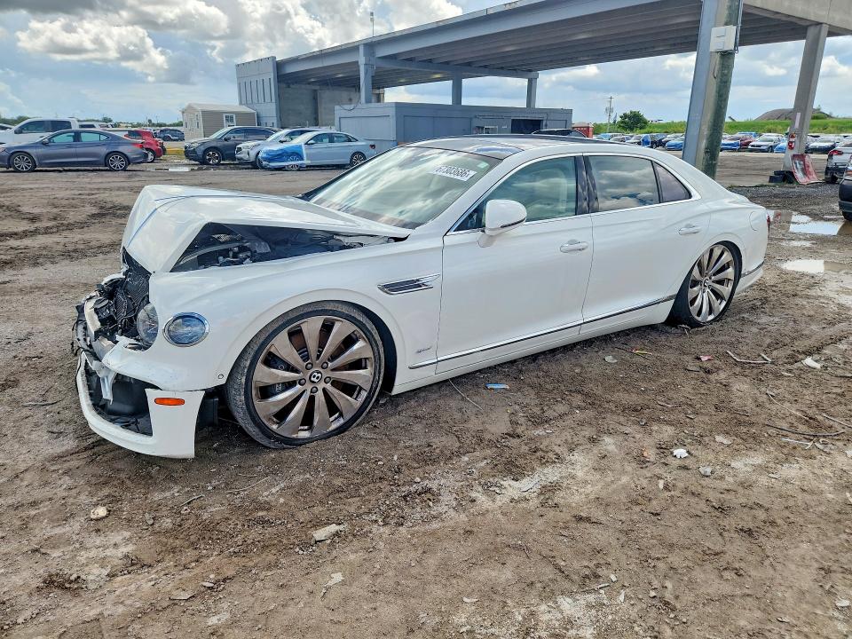 2022 Bentley Flying Spur მანქანა იყიდება აუქციონზე, vin: SCBBR6ZG2NC098183, აუქციონის ნომერი: 67303686
