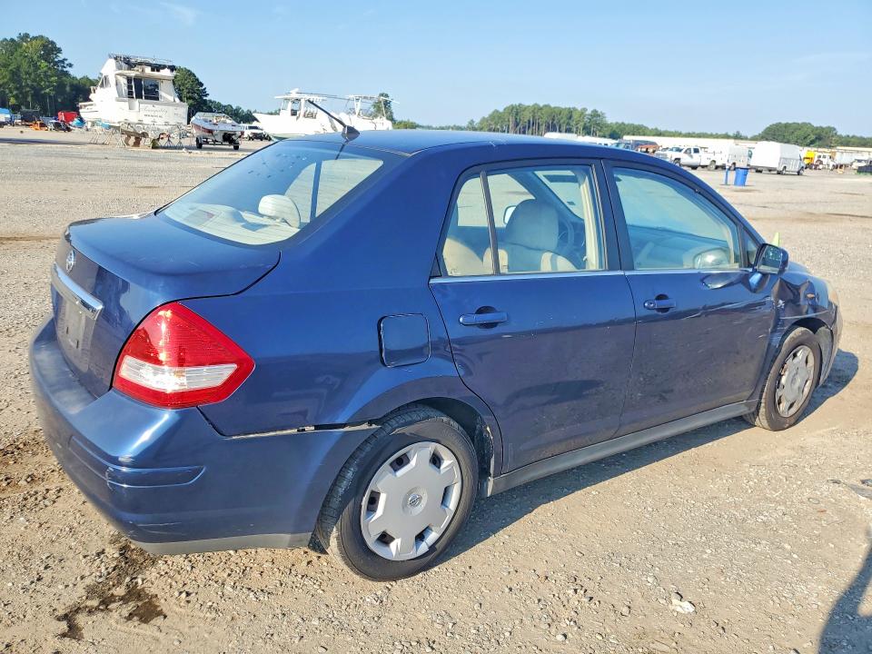 65542306 :رقم المزاد ، 3N1BC11E48L372748 vin ، 2008 Nissan Versa مزاد بيع