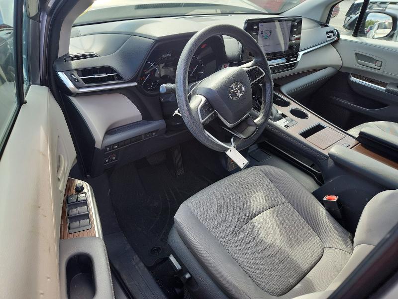 67635716 :رقم المزاد ، 5TDKRKEC2MS057042 vin ، 2021 Toyota Sienna مزاد بيع