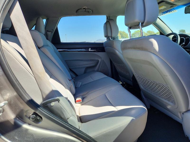 70847936 :رقم المزاد ، 5XYKT4A1XBG076935 vin ، 2011 Kia Sorento مزاد بيع