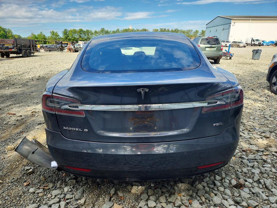 Продажа на аукционе авто 2018 Tesla Model S, vin: 5YJSA1E25JF276148, номер лота: 69376986