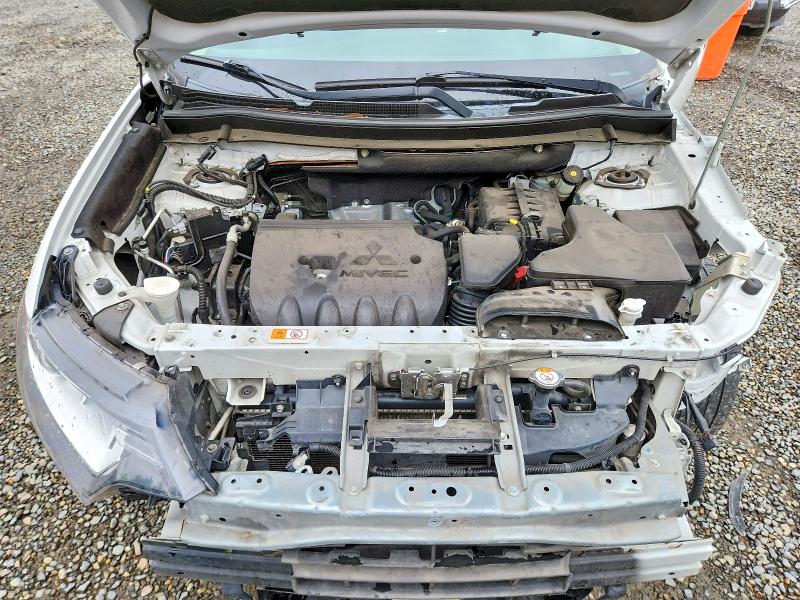 68039116 :رقم المزاد ، JA4AZ3A34LZ035395         vin ، 2020 Mitsubishi Outlander مزاد بيع