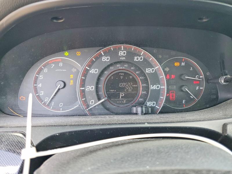 71029886 :رقم المزاد ، 1HGCT1B73EA012070 vin ، 2014 Honda Accord مزاد بيع