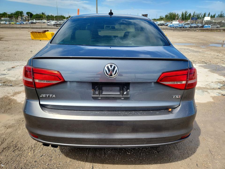 69590416 :رقم المزاد ، 3VWD17AJ2FM212609 vin ، 2015 Volkswagen Jetta مزاد بيع