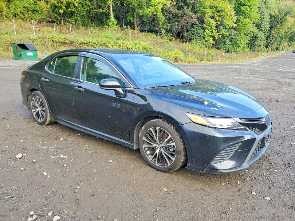 69927576 :رقم المزاد ، 4T1G11AK7LU336254 vin ، 2020 Toyota Camry مزاد بيع