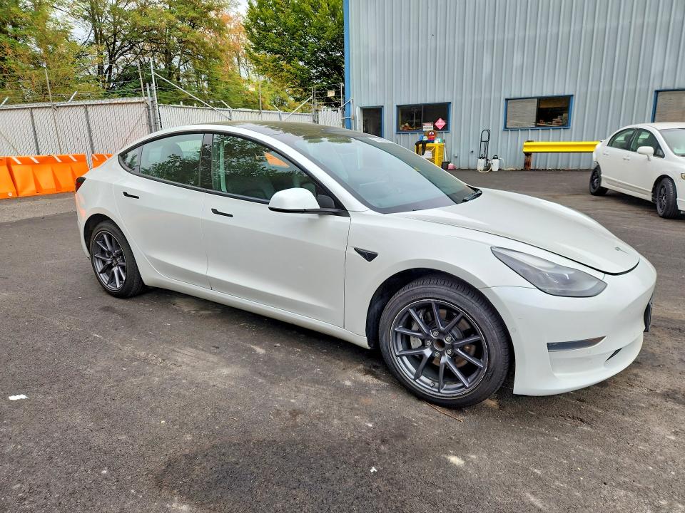 2022 Tesla Model 3 მანქანა იყიდება აუქციონზე, vin: 5YJ3E1EA4NF286644, აუქციონის ნომერი: 69921826