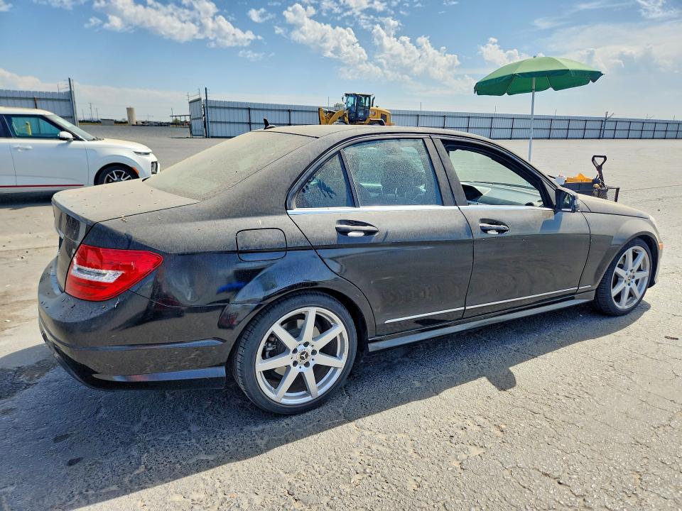 70019816 :رقم المزاد ، WDDGF4HB5EA957208 vin ، 2014 Mercedes-benz C مزاد بيع