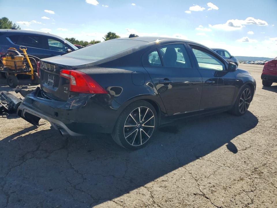 69529536 :رقم المزاد ، YV140MTL3H2431652 vin ، 2017 Volvo S60 مزاد بيع