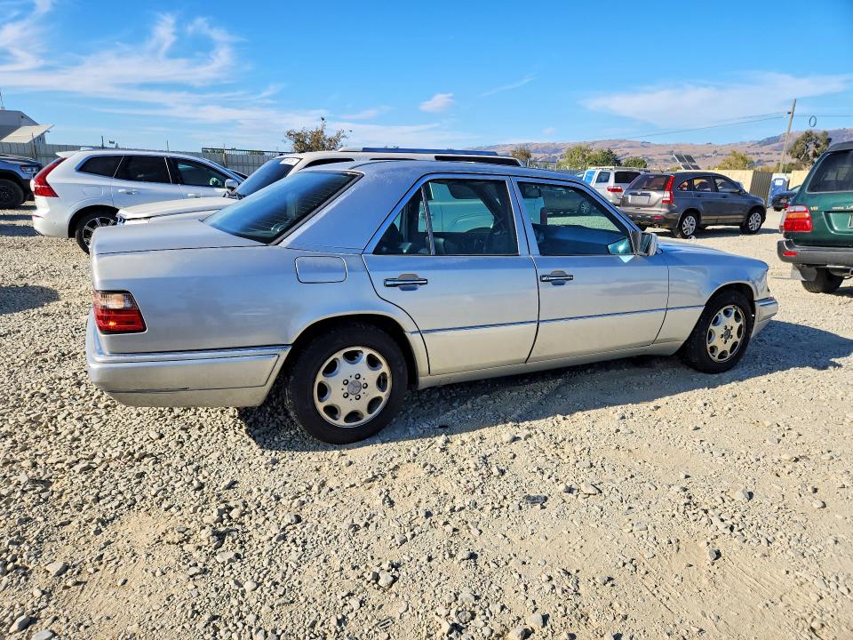 Продаж на аукціоні авто 1995 Mercedes-benz E, vin: WDBEA32E8SC224081, номер лоту: 68188616