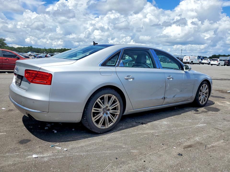 67266846 :رقم المزاد ، WAURGAFD4DN026383 vin ، 2013 Audi A8 مزاد بيع