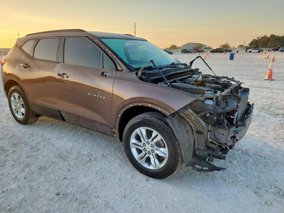 69710006 :رقم المزاد ، 3GNKBBRA7KS700305 vin ، 2019 Chevrolet Blazer مزاد بيع