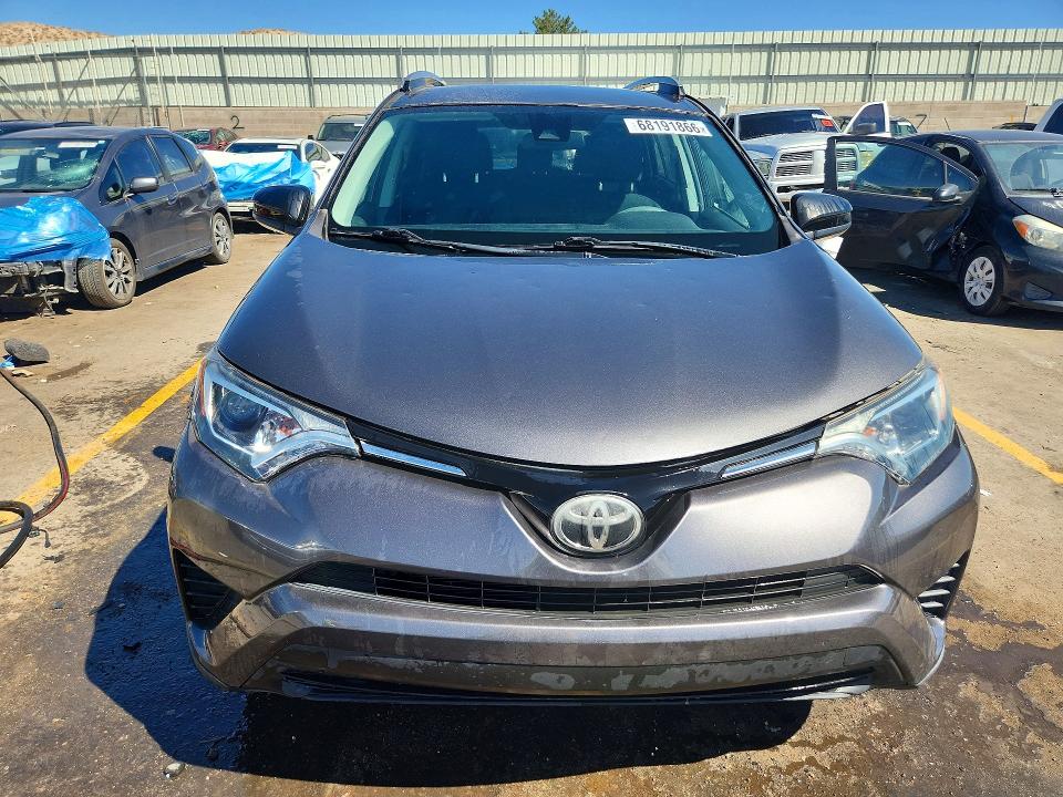 Продажа на аукционе авто 2017 Toyota Rav4, vin: 2T3BFREV2HW653016, номер лота: 68191866
