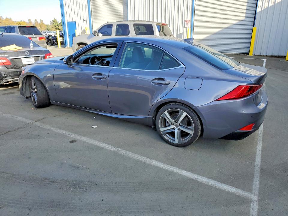 Продаж на аукціоні авто 2018 Lexus Is, vin: JTHBA1D28J5062160, номер лоту: 69432306